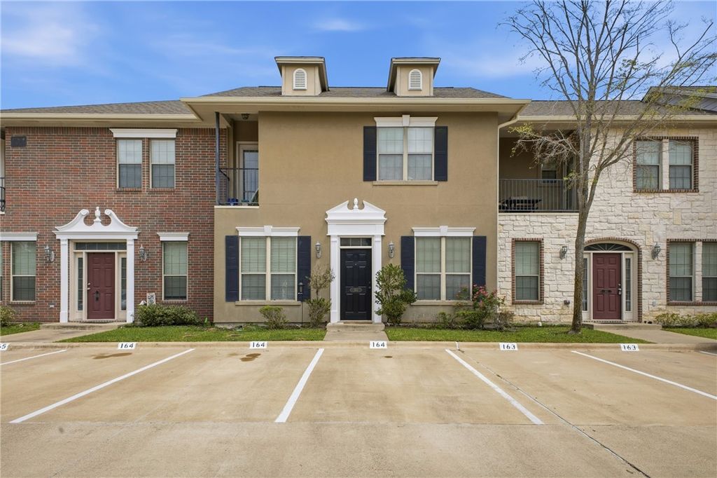 164 Forest Drive, College Station, TX 77840