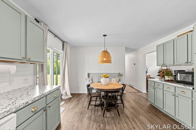 4988 S Brooks Road, Fruitport, MI 49415