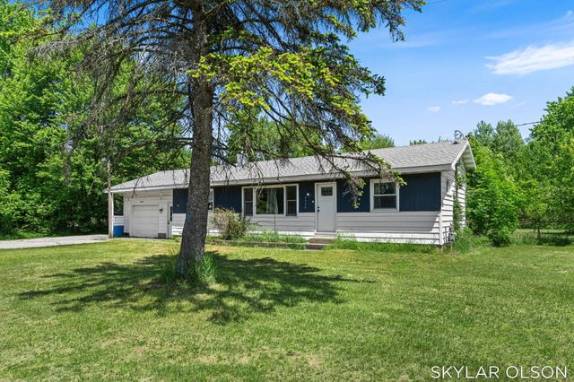 4988 S Brooks Road, Fruitport, MI 49415