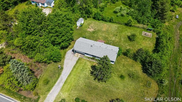 4988 S Brooks Road, Fruitport, MI 49415