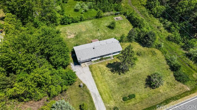 4988 S Brooks Road, Fruitport, MI 49415