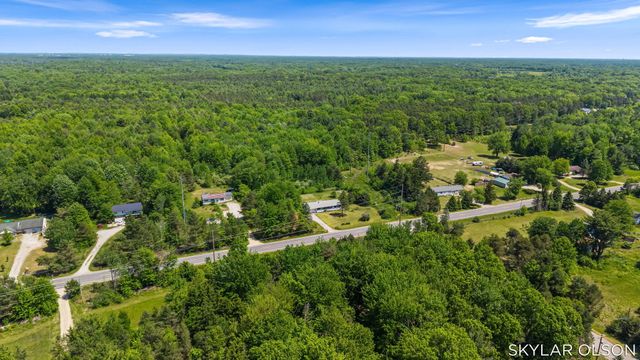 4988 S Brooks Road, Fruitport, MI 49415