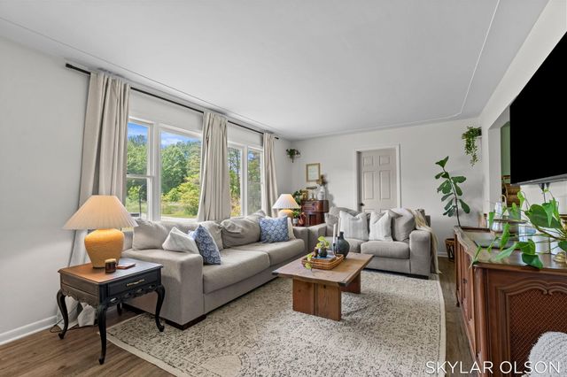 4988 S Brooks Road, Fruitport, MI 49415