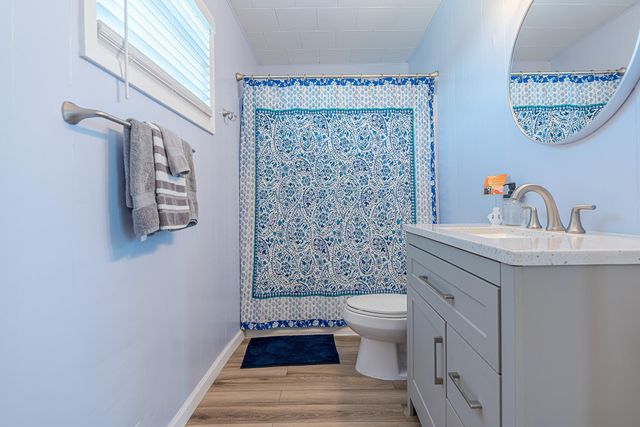 402 Seashell Drive, Surfside Beach, TX 77541