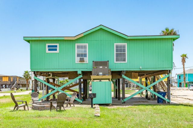 402 Seashell Drive, Surfside Beach, TX 77541