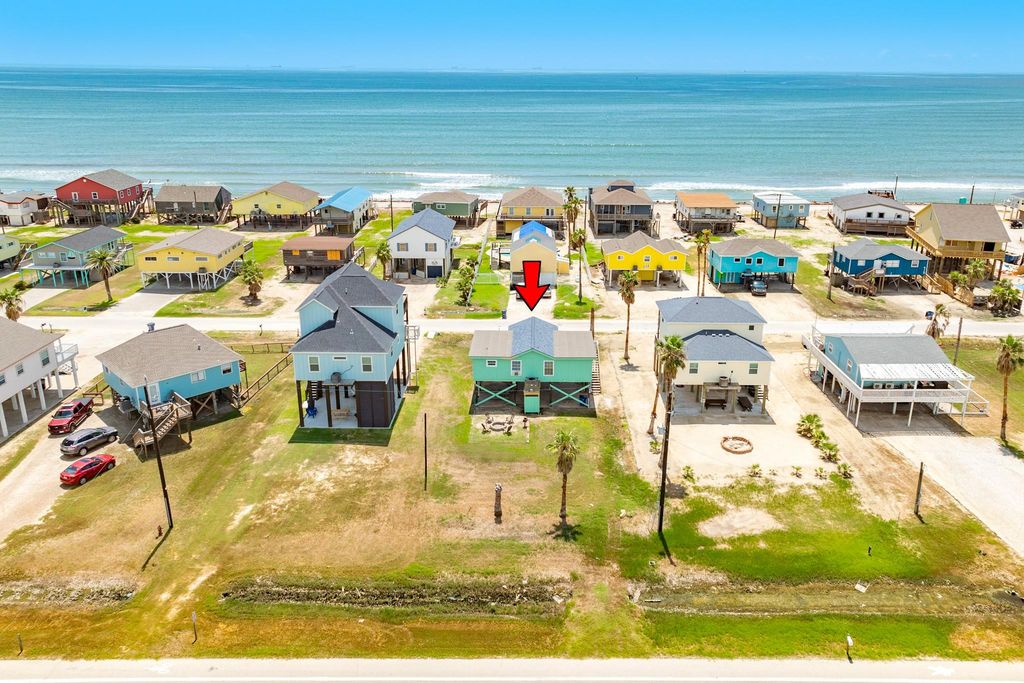 402 Seashell Drive, Surfside Beach, TX 77541