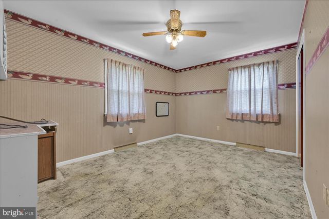1390 POTTSVILLE PIKE, Shoemakersville, PA 19555