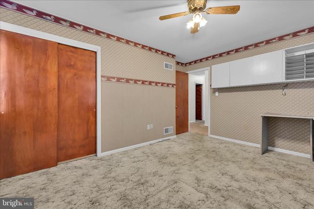 1390 POTTSVILLE PIKE, Shoemakersville, PA 19555