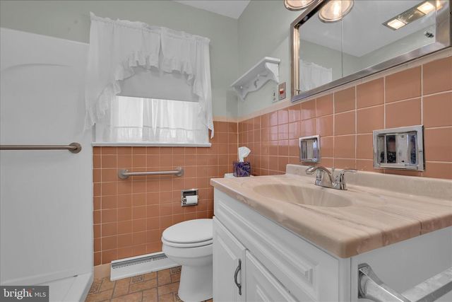1390 POTTSVILLE PIKE, Shoemakersville, PA 19555