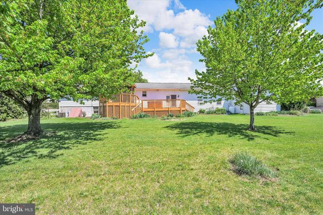 1390 POTTSVILLE PIKE, Shoemakersville, PA 19555