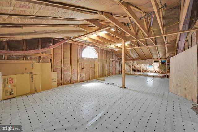 1390 POTTSVILLE PIKE, Shoemakersville, PA 19555