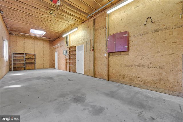 1390 POTTSVILLE PIKE, Shoemakersville, PA 19555
