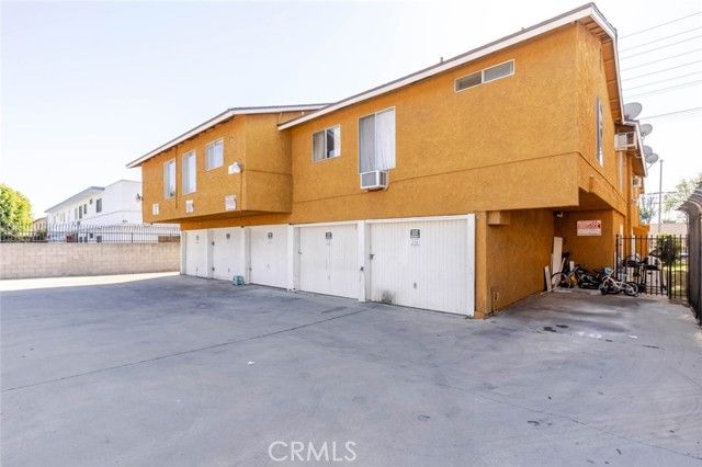 13015 Vanowen Street 10, North Hollywood (los Angeles), CA 91605