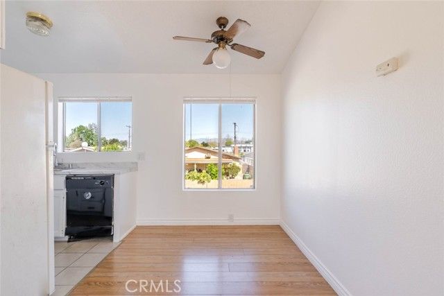 13015 Vanowen Street 10, North Hollywood (los Angeles), CA 91605