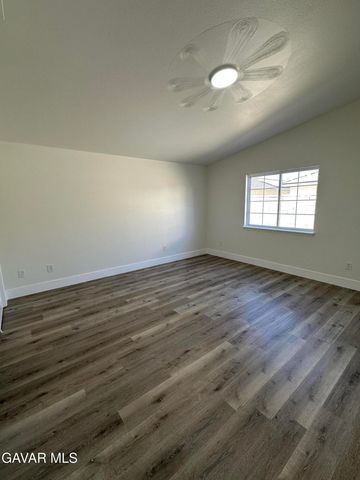 9509 Village Parkway, California City, CA 93505