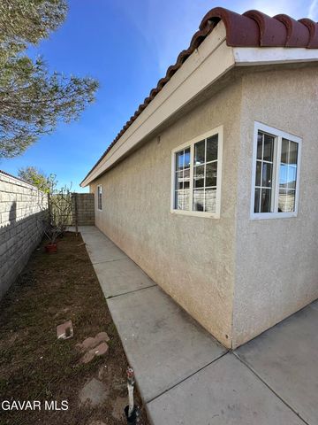 9509 Village Parkway, California City, CA 93505