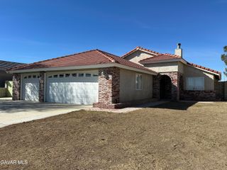 9509 Village Parkway, California City, CA 93505