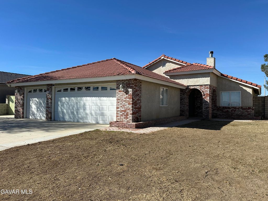 9509 Village Parkway, California City, CA 93505