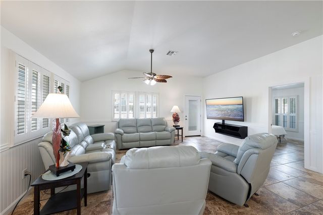 403 Spencers Landing, Port Aransas, TX 78373