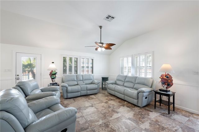 403 Spencers Landing, Port Aransas, TX 78373