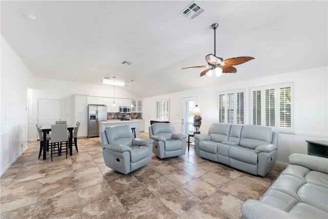 403 Spencers Landing, Port Aransas, TX 78373