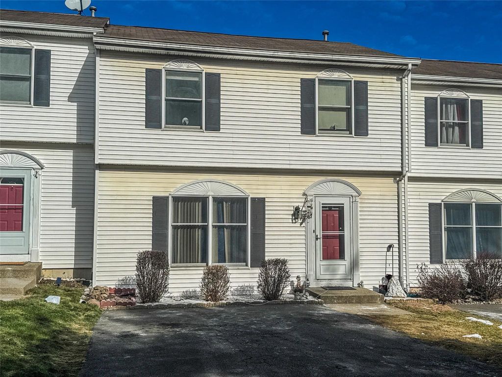 33 Muntz Lane, Garnerville, NY 10923
