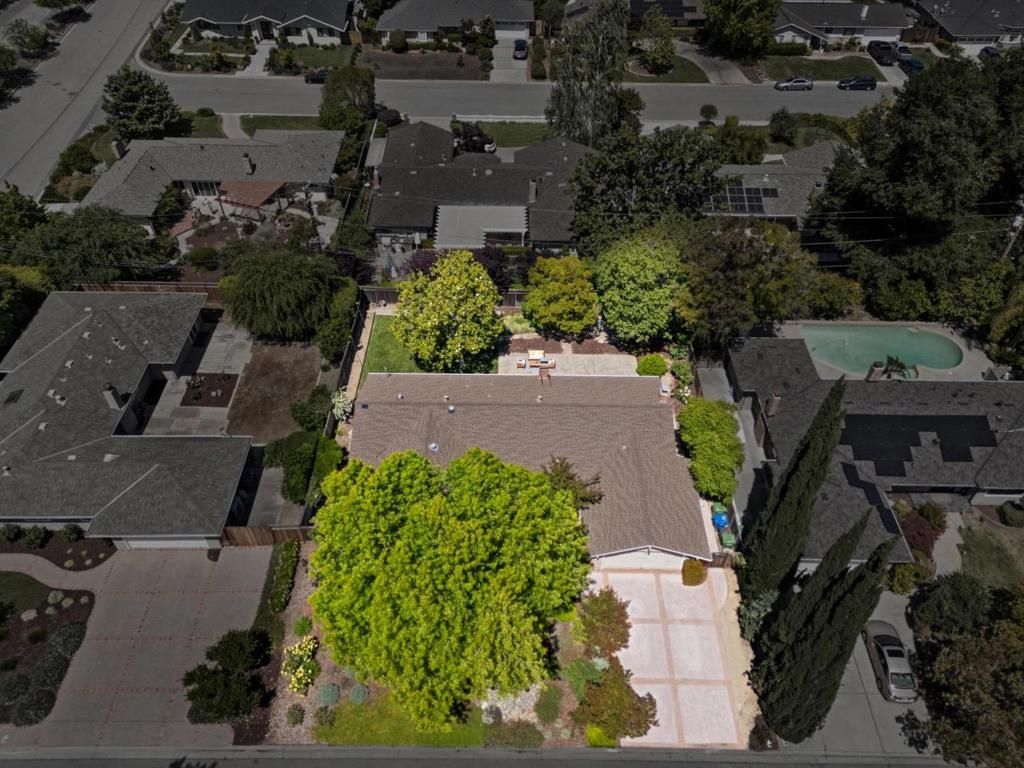 Image 25 of property listing at 18941 Cyril Place, Saratoga, CA 95070
