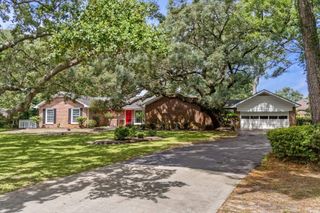 304 Queens Rd., Myrtle Beach, SC 29572