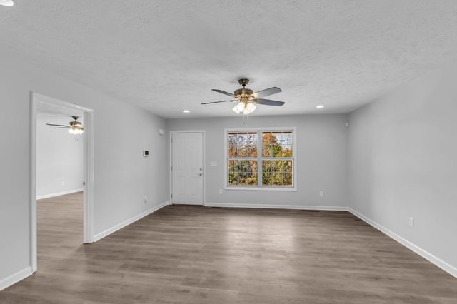 257 Hendrixson Drive, Manchester, TN 37355