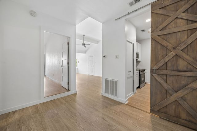 9600 Royal Lane 316, Dallas, TX 75243