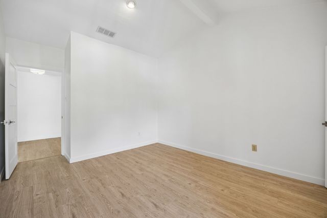 9600 Royal Lane 316, Dallas, TX 75243