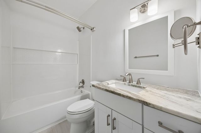 9600 Royal Lane 316, Dallas, TX 75243