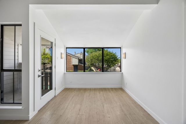 9600 Royal Lane 316, Dallas, TX 75243