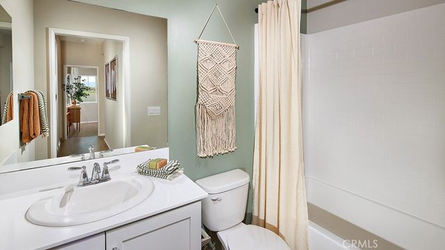 435 Maiden Cross Court, San Jacinto, CA 92582