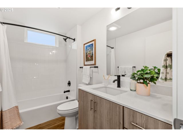 9995 Se Cottage Ln 10, Milwaukie, OR 97222