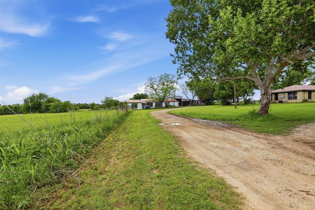 745 County Road 1123, Cleburne, TX 76033