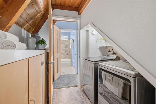 18081 Redwood Drive, Los Gatos, CA 95033