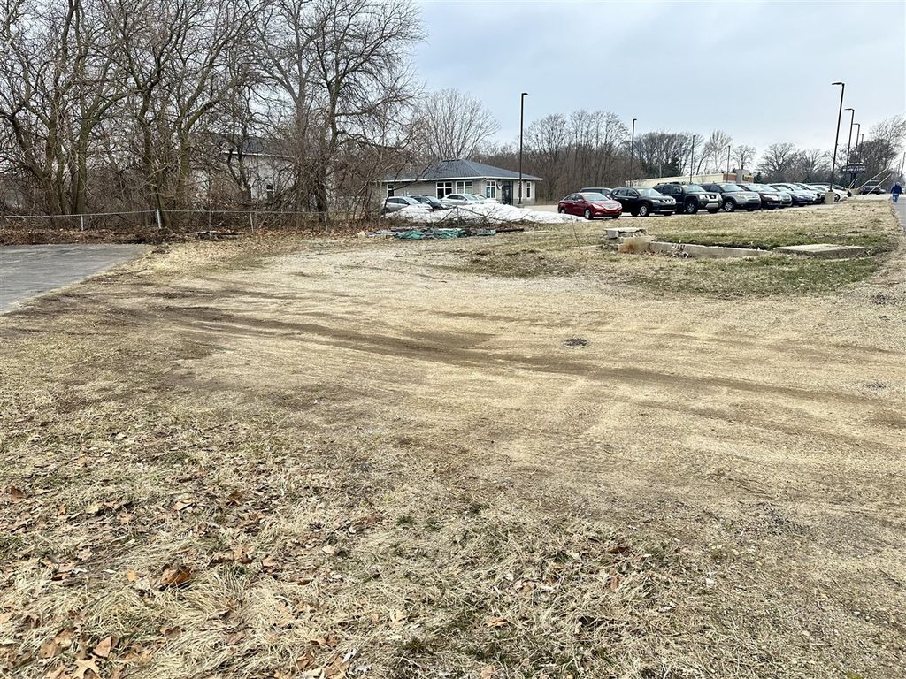 336 N River Avenue, Holland, MI 49424