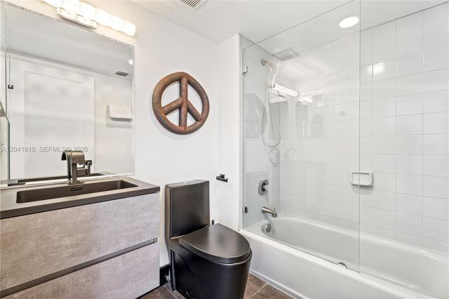 1900 Sunset Harbour Drive 1715, Miami Beach, FL 33139
