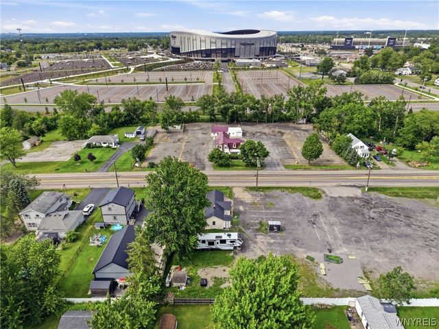 5099 Big Tree Road, Orchard Park, NY 14127