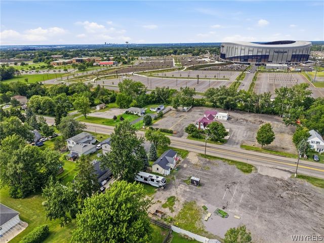 5099 Big Tree Road, Orchard Park, NY 14127