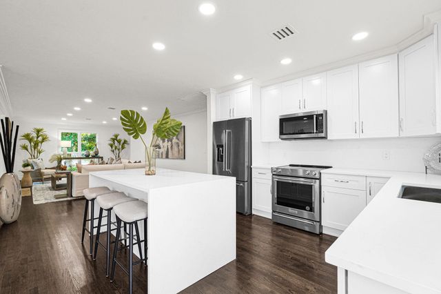 4015 Washington Road, West Palm Beach, FL 33405