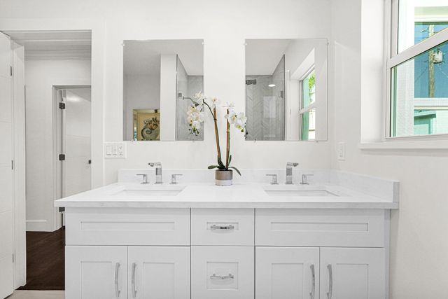 4015 Washington Road, West Palm Beach, FL 33405