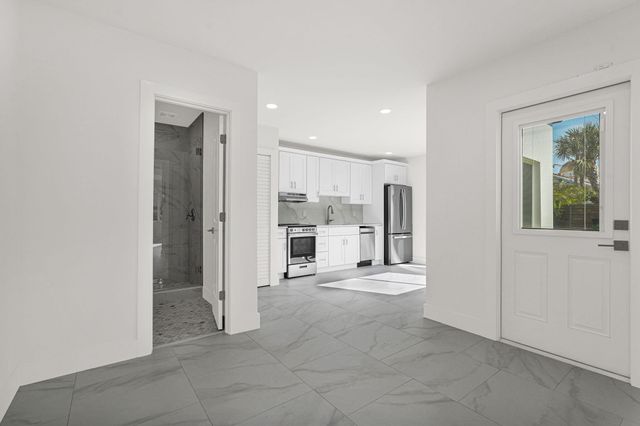 4015 Washington Road, West Palm Beach, FL 33405