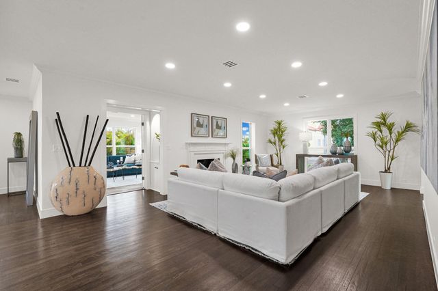 4015 Washington Road, West Palm Beach, FL 33405