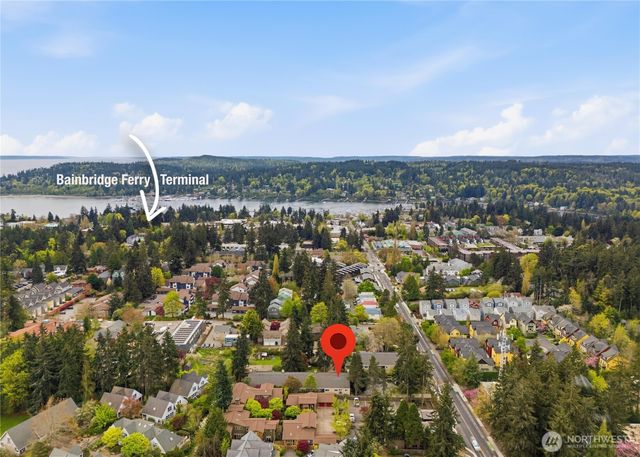 790 Madison Avenue N, Bainbridge Island, WA 98110
