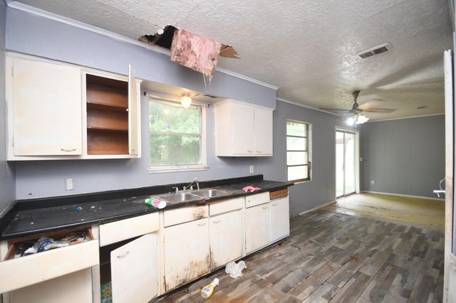 4231 S Acres Drive, Houston, TX 77047