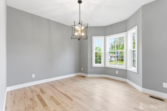 1270 Barkley Place, North Brunswick, NJ 08902