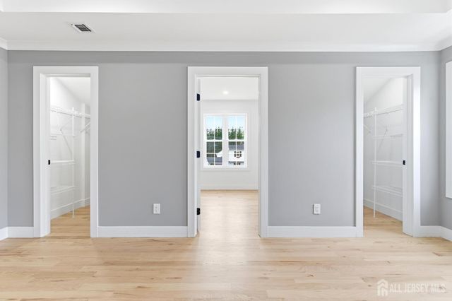 1270 Barkley Place, North Brunswick, NJ 08902