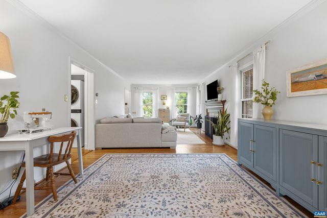 1518 OLD BROOK RD, Charlottesville, VA 22901